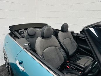 MINI CONVERTIBLE 1.5 Cooper Convertible 2dr Petrol Steptronic Euro 6 (s/s) (136 p