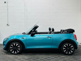 MINI CONVERTIBLE 1.5 Cooper Convertible 2dr Petrol Steptronic Euro 6 (s/s) (136 p