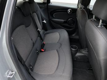 MINI HATCH 1.5 Cooper Classic Hatchback 5dr Petrol Steptronic Euro 6 (s/s) 