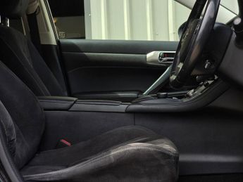 LEXUS CT 1.8 200h Advance Hatchback 5dr Petrol Hybrid CVT Euro 6 (s/s) (1