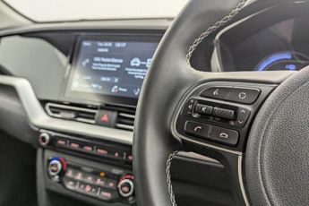 KIA NIRO 64kWh 2 SUV 5dr Electric Auto (201 bhp)