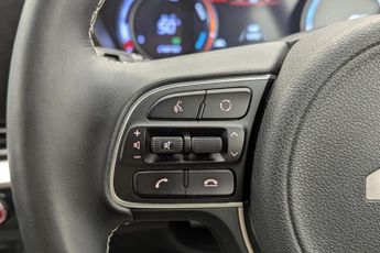 KIA NIRO 64kWh 2 SUV 5dr Electric Auto (201 bhp)