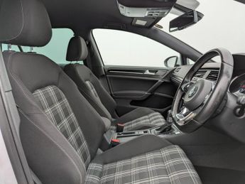 VOLKSWAGEN GOLF 2.0 TDI BlueMotion Tech GTD Hatchback 5dr Diesel DSG Euro 6 (s/s