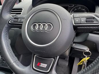 AUDI Q3 2.0 TDI S line Plus SUV 5dr Diesel S Tronic quattro Euro 5 (s/s)