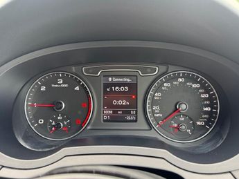 AUDI Q3 2.0 TDI S line Plus SUV 5dr Diesel S Tronic quattro Euro 5 (s/s)