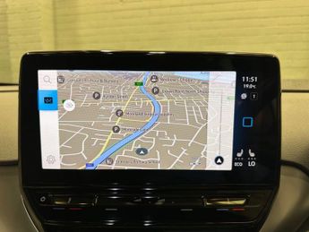 VOLKSWAGEN ID.4 Pro Performance 77kWh Family SUV 5dr Electric Auto (204 ps)