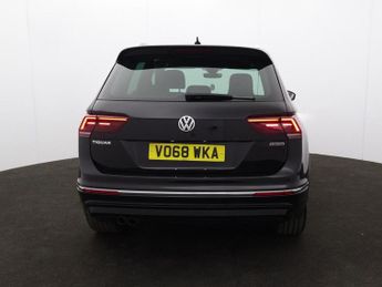 VOLKSWAGEN TIGUAN 2.0 TDI R-Line SUV 5dr Diesel DSG 4Motion Euro 6 (s/s) (190 ps)