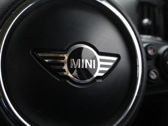 MINI COUNTRYMAN 1.5 7.6kWh Cooper SE SUV 5dr Petrol Plug-in Hybrid Auto ALL4 Eur