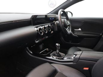 MERCEDES-BENZ A-CLASS 1.3 A180 Sport (Executive) Hatchback 5dr Petrol 7G-DCT Euro 6 (s
