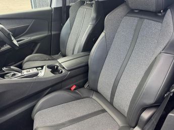 PEUGEOT 5008 1.5 BlueHDi Allure SUV 5dr Diesel 