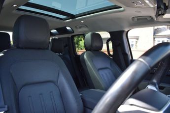 LAND ROVER DEFENDER 2.0 SD4 First Edition SUV 5dr Diesel Auto 4WD | RETRACTABLE TOW 