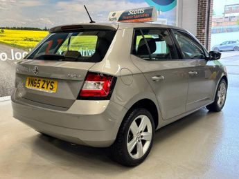 SKODA FABIA 1.2 TSI SE L Hatchback 5 door Petrol DSG Euro 6 in Beige