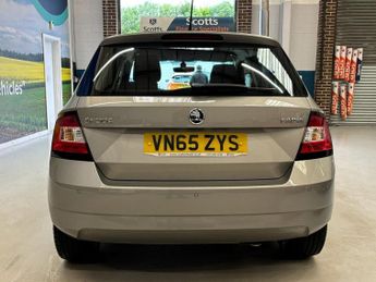 SKODA FABIA 1.2 TSI SE L Hatchback 5 door Petrol DSG Euro 6 in Beige