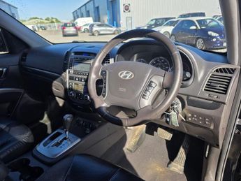 HYUNDAI SANTA FE 2.2 CRDi Premium SUV 5dr Diesel Auto 4WD Euro 5 (5 seat) (194 bh