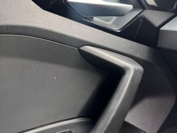 AUDI A1 1.0 TFSI 25 S line Sportback 5dr Petrol S Tronic Euro 6 (s/s) (9