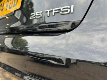 AUDI A1 1.0 TFSI 25 S line Sportback 5dr Petrol S Tronic Euro 6 (s/s) (9