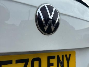 VOLKSWAGEN TIGUAN 2.0 TDI R-Line SUV 5dr Diesel DSG 4Motion Euro 6 (s/s) (150 ps)