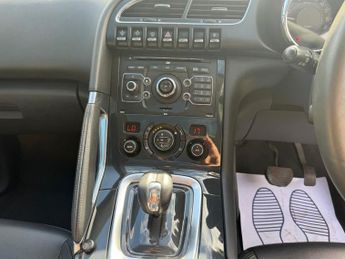 PEUGEOT 3008 2.0 h e-HDi SUV 5dr Diesel Hybrid EGC 4WD Euro 5 (s/s) (200 ps)
