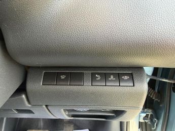 PEUGEOT 3008 2.0 h e-HDi SUV 5dr Diesel Hybrid EGC 4WD Euro 5 (s/s) (200 ps)