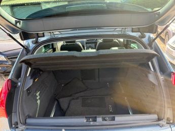 PEUGEOT 3008 2.0 h e-HDi SUV 5dr Diesel Hybrid EGC 4WD Euro 5 (s/s) (200 ps)