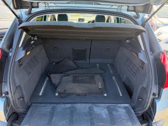 PEUGEOT 3008 2.0 h e-HDi SUV 5dr Diesel Hybrid EGC 4WD Euro 5 (s/s) (200 ps)