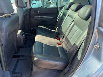 PEUGEOT 3008 2.0 h e-HDi SUV 5dr Diesel Hybrid EGC 4WD Euro 5 (s/s) (200 ps)