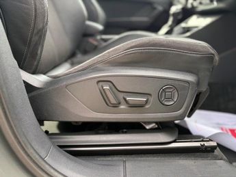 AUDI Q3 1.5 TFSI CoD 35 S line SUV 5dr Petrol S Tronic Euro 6 (s/s) (150