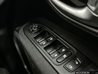 JEEP RENEGADE 1.3 GSE T4 Longitude SUV 5dr Petrol DDCT Euro 6 (s/s) (150 ps)