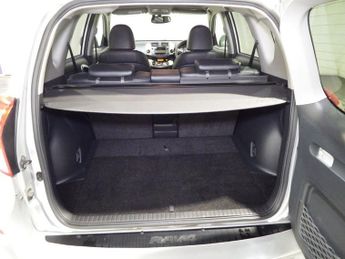 TOYOTA RAV4 2.0 V-Matic XT-R SUV 5dr Petrol Multidrive S 4WD Euro 5 (158 ps)