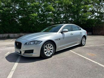 Jaguar XF 2.0d Prestige Saloon 4dr Diesel Auto Euro 6 (s/s) (163 ps)