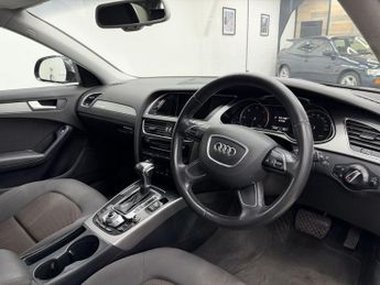 AUDI A4 ALLROAD 2.0 TDI Estate 5dr Diesel S Tronic quattro Euro 5 (s/s) (177 ps)