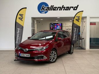 Toyota Auris 1.2 VVT-i Excel Hatchback 5dr Petrol Manual Euro 6 (s/s) (Safety