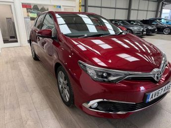 TOYOTA AURIS 1.2 VVT-i Excel Hatchback 5dr Petrol Manual Euro 6 (s/s) (Safety