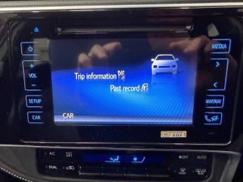 TOYOTA AURIS 1.2 VVT-i Excel Hatchback 5dr Petrol Manual Euro 6 (s/s) (Safety