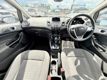 FORD FIESTA 1.0T EcoBoost Zetec Hatchback 5dr Petrol Powershift Euro 6 (100 