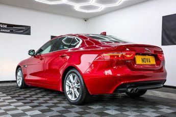 JAGUAR XE 2.0d Prestige Saloon 4dr Diesel Auto Euro 6 (s/s) (180 ps)