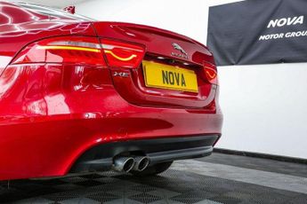 JAGUAR XE 2.0d Prestige Saloon 4dr Diesel Auto Euro 6 (s/s) (180 ps)