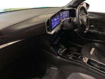 VAUXHALL MOKKA ELECTRIC 50kWh Ultimate SUV 5dr Electric Auto (136 ps)