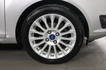 FORD FIESTA 1.5 TDCi Titanium Hatchback 5dr Diesel Manual Euro 5 (75 ps)