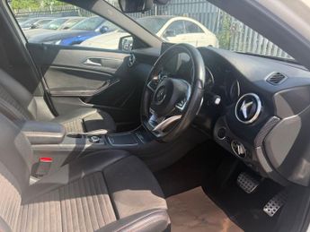 MERCEDES-BENZ A-CLASS 2.1 A200d AMG Line (Executive) Hatchback 5dr Diesel 7G-DCT Euro 