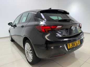 VAUXHALL ASTRA 1.6 CDTi BlueInjection Elite Nav Hatchback 5dr Diesel Auto Euro 