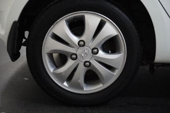 HYUNDAI I10 1.2 Active Hatchback 5dr Petrol Manual Euro 5 (85 bhp)