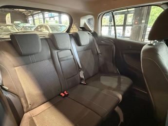 FORD B-MAX 1.6 Titanium MPV 5dr Petrol Powershift Euro 5 (105 ps)