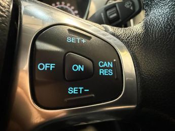FORD B-MAX 1.6 Titanium MPV 5dr Petrol Powershift Euro 5 (105 ps)