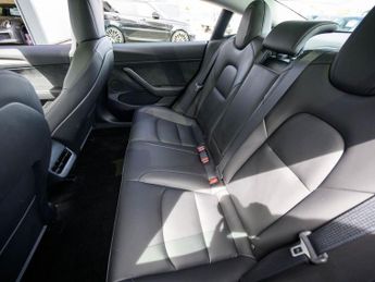 TESLA Model 3 Standard Range Plus Saloon 4dr Electric Auto RWD (241 bhp)