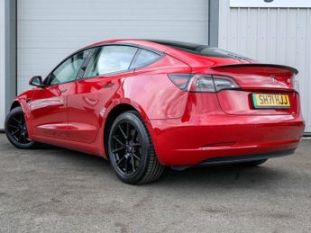TESLA Model 3 Standard Range Plus Saloon 4dr Electric Auto RWD (241 bhp)