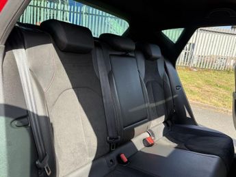 SEAT LEON 2.0 TDI FR Black Edition Hatchback 5dr Diesel DSG Euro 6 (s/s) (