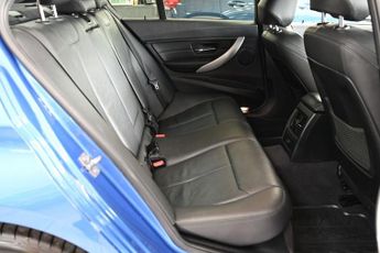 BMW 3 SERIES 3.0 330d M Sport Saloon 4dr Diesel Auto xDrive Euro 5 (s/s) (258