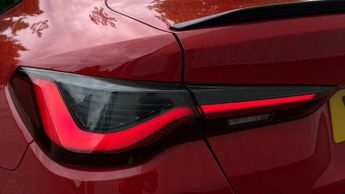 BMW M4 3.0 BiTurbo Competition Steptronic M xDrive Euro 6 (s/s) 2dr