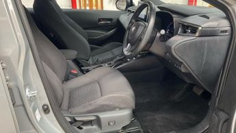 TOYOTA COROLLA 1.8 VVT-h GPF Icon Tech Hatchback 5dr Petrol Hybrid CVT Euro 6 (